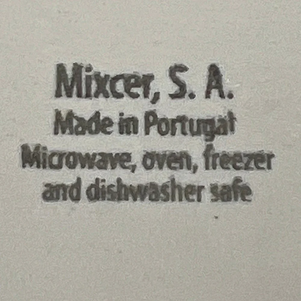 Mixcer SA Casserole Baker 16in Red Excellent Embossed Floral Stoneware